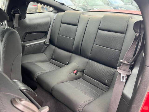 2010 Ford Mustang V6