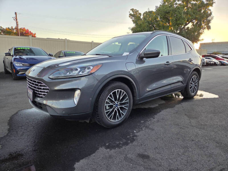 2022 Ford Escape Plug-In Hybrid Titanium
