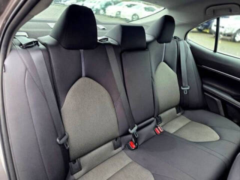 2022 Toyota Camry LE