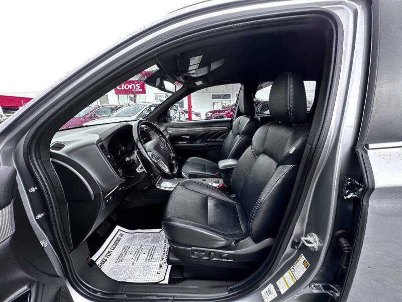 2022 Mitsubishi Outlander PHEV SEL