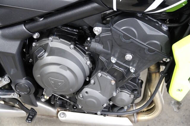 2024 Triumph Trident 66