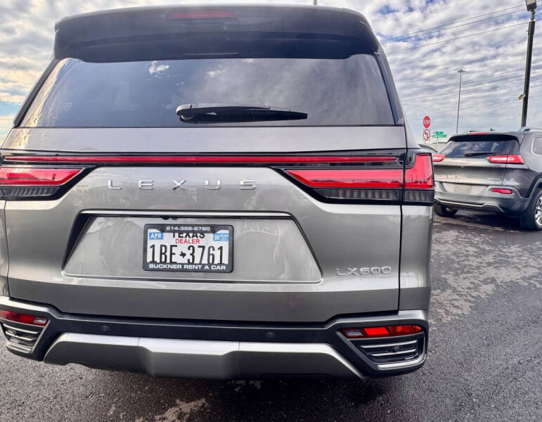 2023 Lexus LX 600 Premium