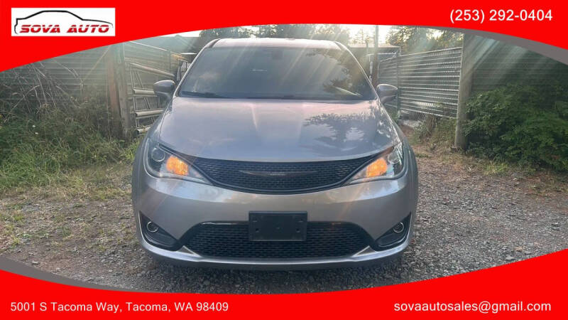 2018 Chrysler Pacifica Touring Plus