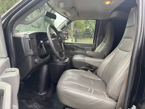 2019 GMC Savana 2500