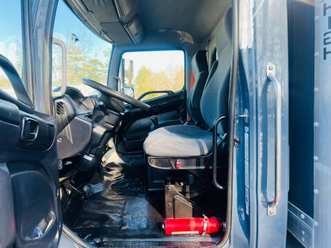 2020 Hino 258A