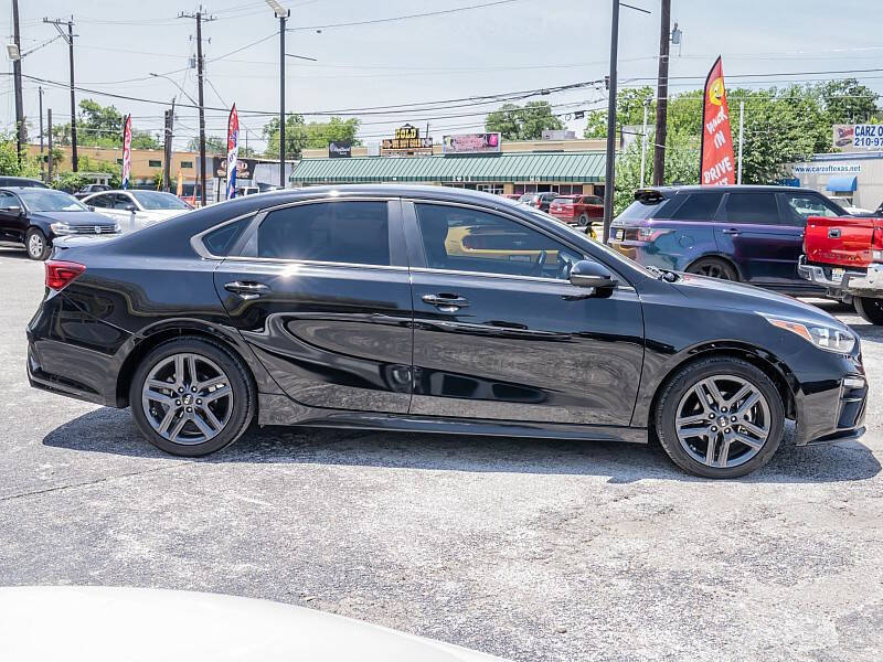 2021 Kia Forte GT Line