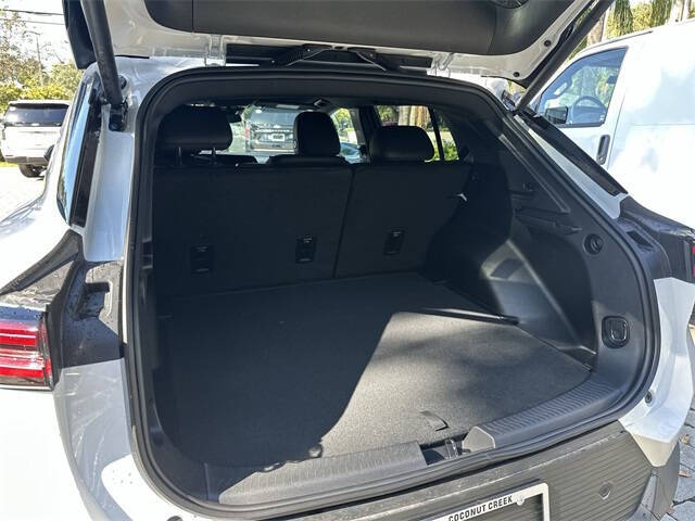 2026 Chevrolet Equinox EV LT 2