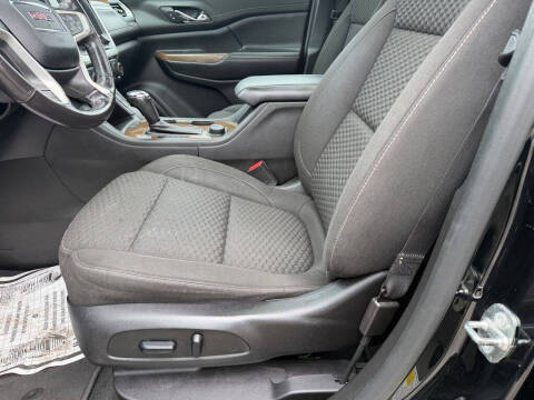 2019 GMC Acadia SLE-2