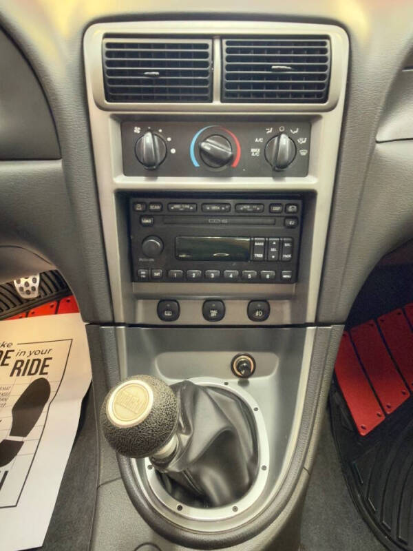 2004 Ford Mustang Mach 1 Premium