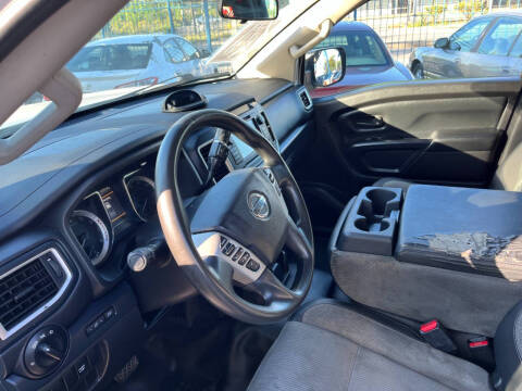 2019 Nissan Titan SV