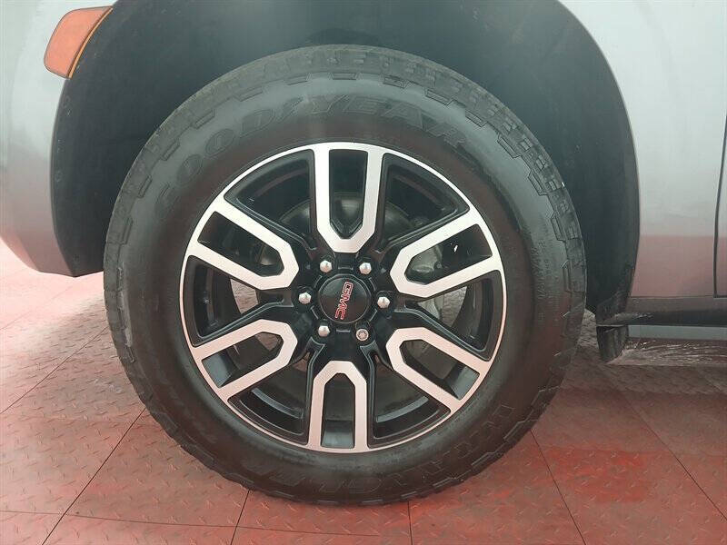 2021 GMC Yukon XL AT4