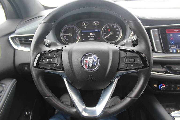 2022 Buick Enclave Essence