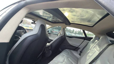 2014 Tesla Model S