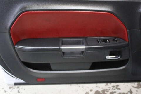 2014 Dodge Challenger R/T Plus