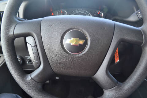 2025 Chevrolet Express LT 3500