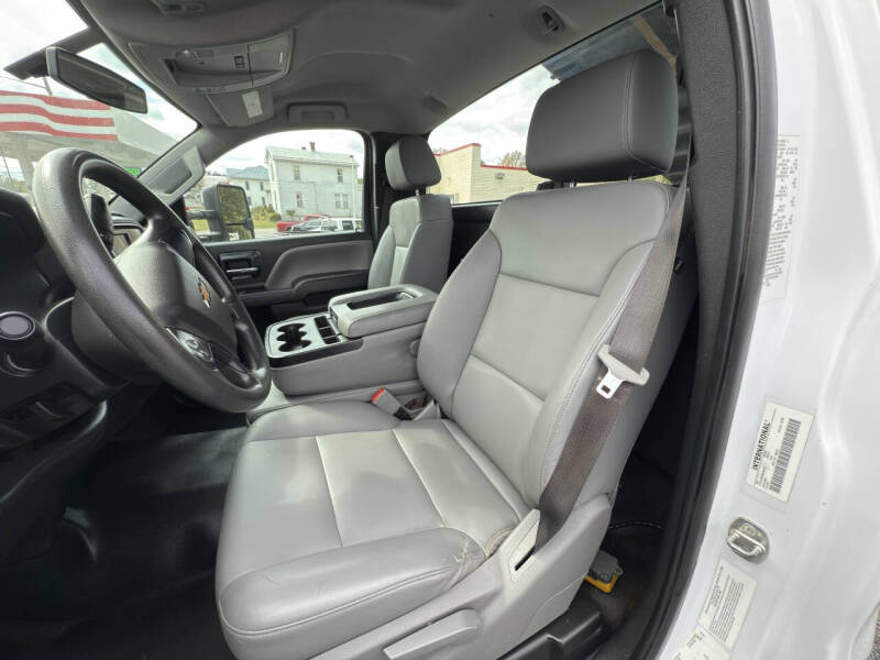 2021 Chevrolet Silverado 5500HD