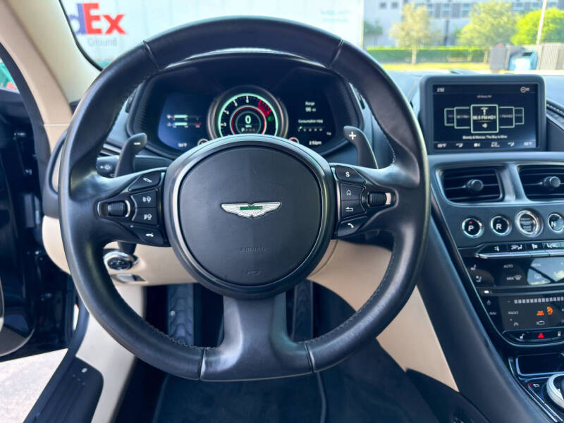 2019 Aston Martin DB11 Volante