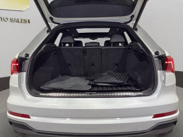 2022 Audi Q3 quattro S line Prem Plus 45 TFSI