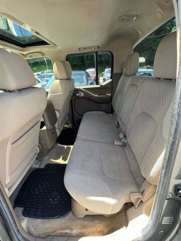 2005 Nissan Frontier SE