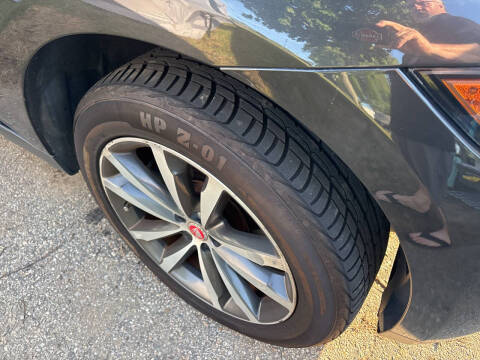 2017 Jaguar F-PACE 35t Prestige