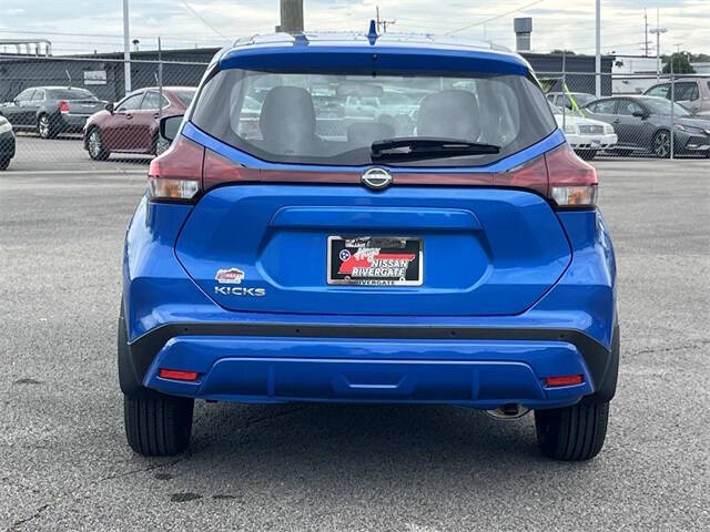 2025 Nissan Kicks Play S