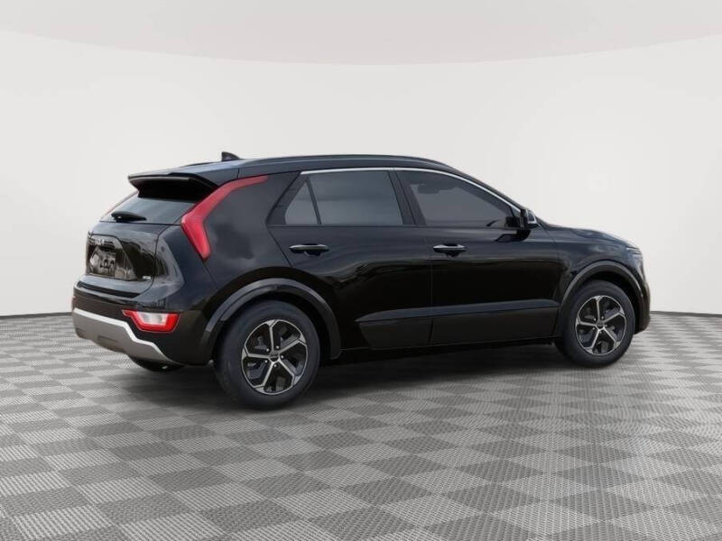 2025 Kia Niro SX