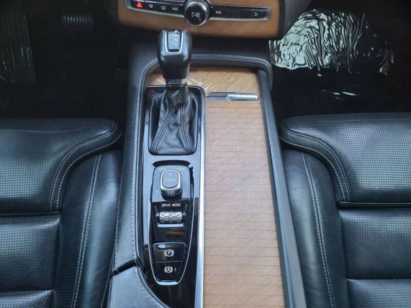 2016 Volvo XC90 T6 Inscription