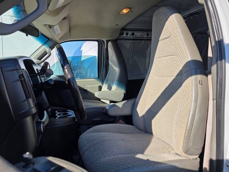 2020 Chevrolet Express 2500