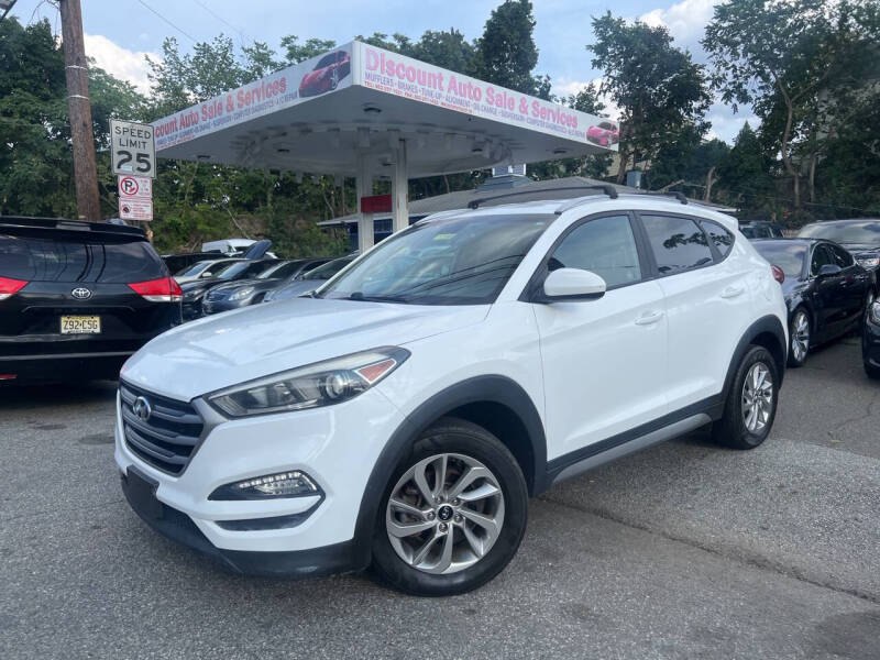 2017 Hyundai Tucson SE photo 2