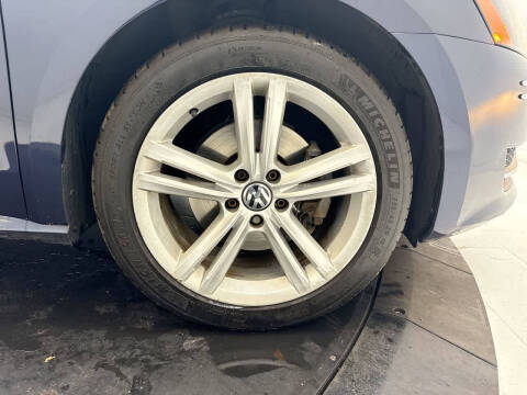 2014 Volkswagen Passat