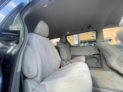 2014 Toyota Sienna