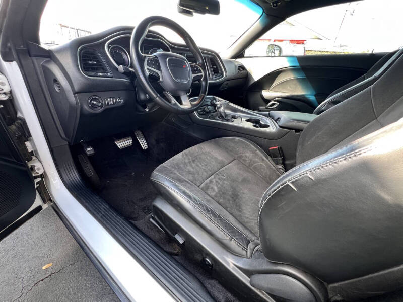 2016 Dodge Challenger R/T Plus