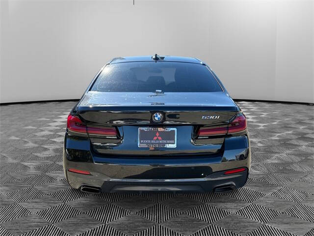 2022 BMW 5 Series 530i