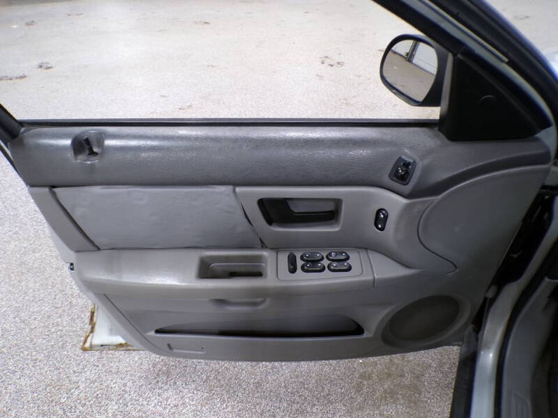 2003 Ford Taurus SE