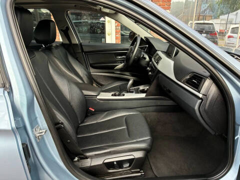 2013 BMW 3 Series 328i