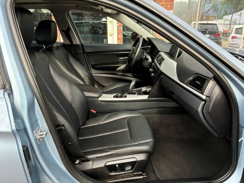 2013 BMW 3 Series 328i