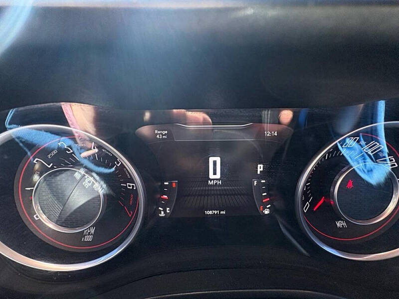 2015 Dodge Challenger SXT