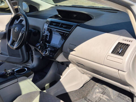 2015 Toyota Prius v Three