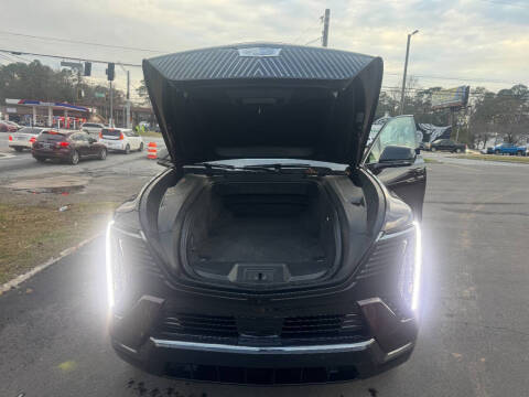 2025 Cadillac Escalade IQ Sport 1