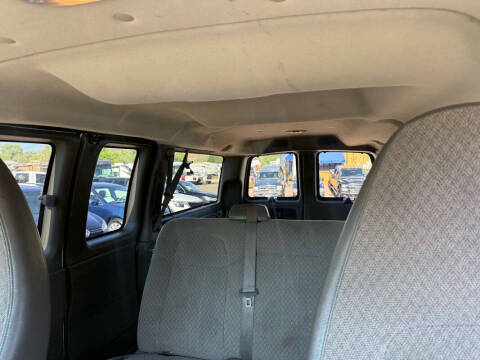 2015 GMC Savana LT 2500