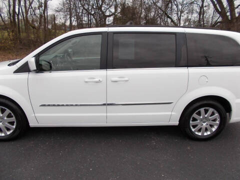 2016 Chrysler Town and Country Touring