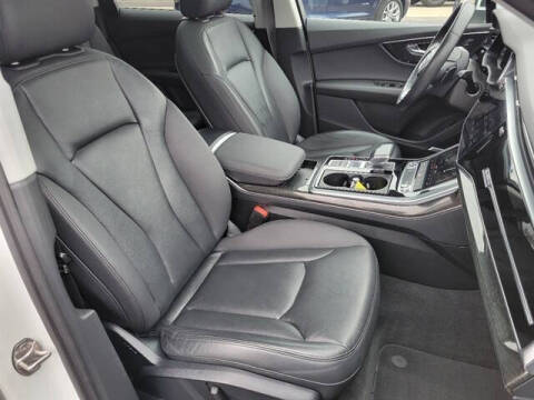 2022 Audi Q7 quattro Premium Plus 55 TFSI