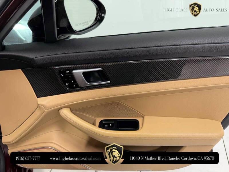 2018 Porsche Panamera 4S