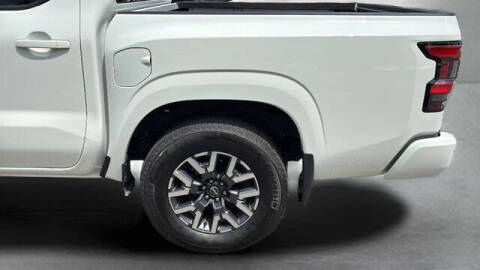 2024 Nissan Frontier SL
