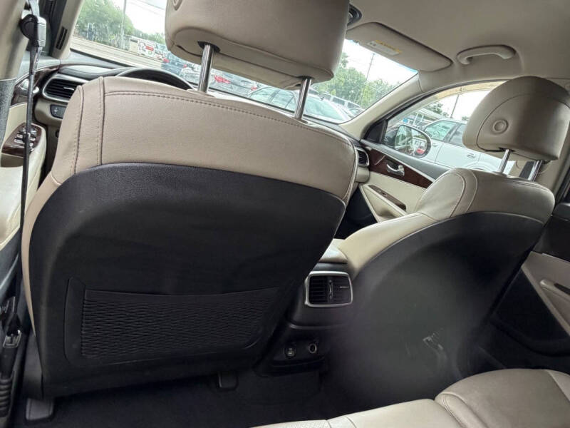 2017 Kia Sorento EX