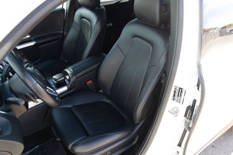 2021 Mercedes-Benz GLB GLB 250