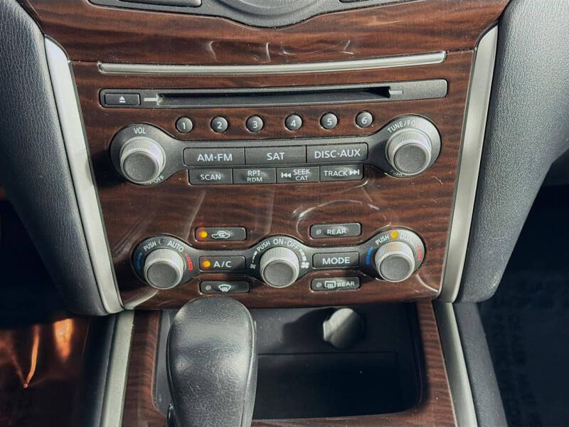 2015 Nissan Pathfinder Platinum