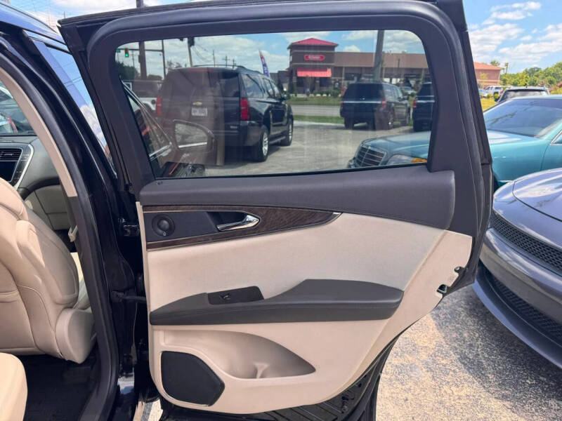 2019 Lincoln Nautilus Reserve