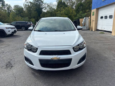2015 Chevrolet Sonic LS Manual