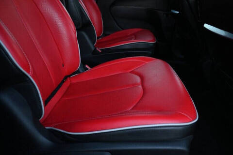 2020 Chrysler Pacifica Hybrid Limited Red S